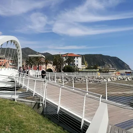 Seafront Riva Fronte Mare شقة